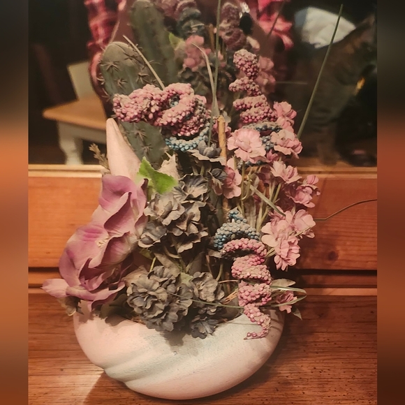 Charming Southwest Floral Arrangement - Picture 6 of 8